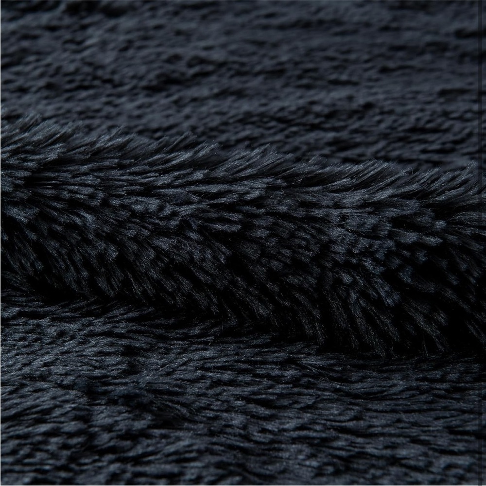 Luxurious shaggy fleece sherpa Blanket - Picture 5 of 6